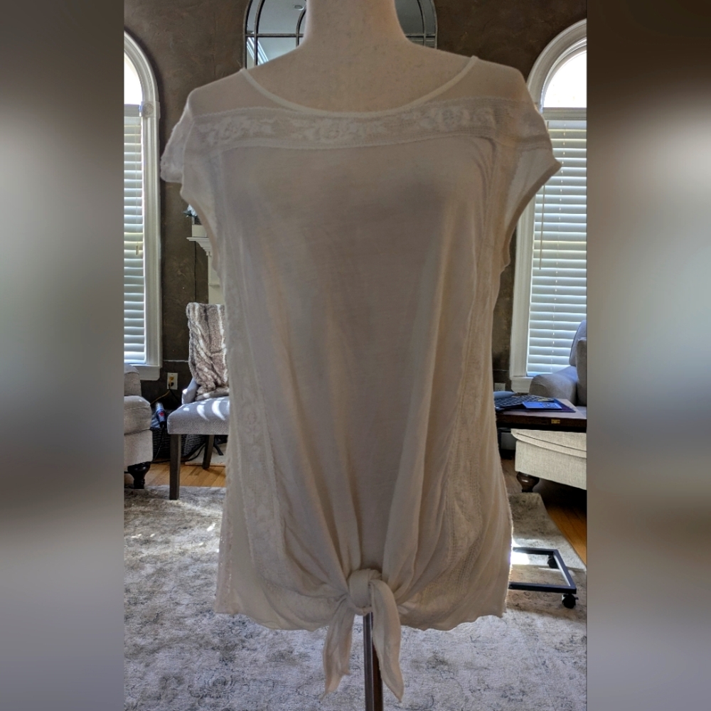 Lightweight White Laced-back Top